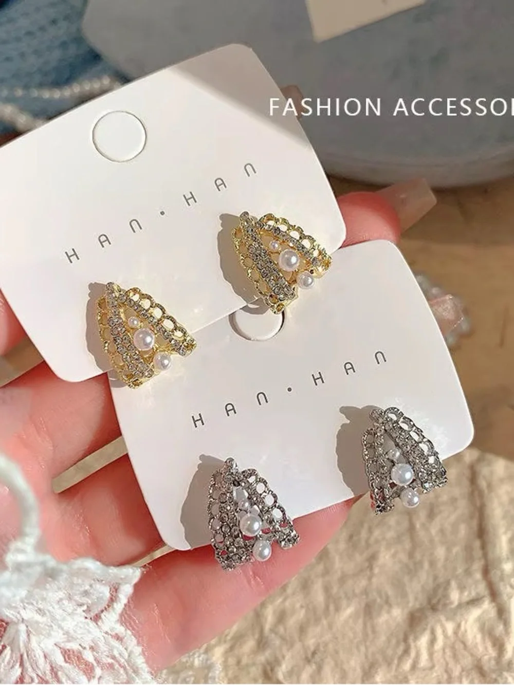 *** High Quality Gold Pearl Cluster Stud Earrings - Elegant Women Jewelry